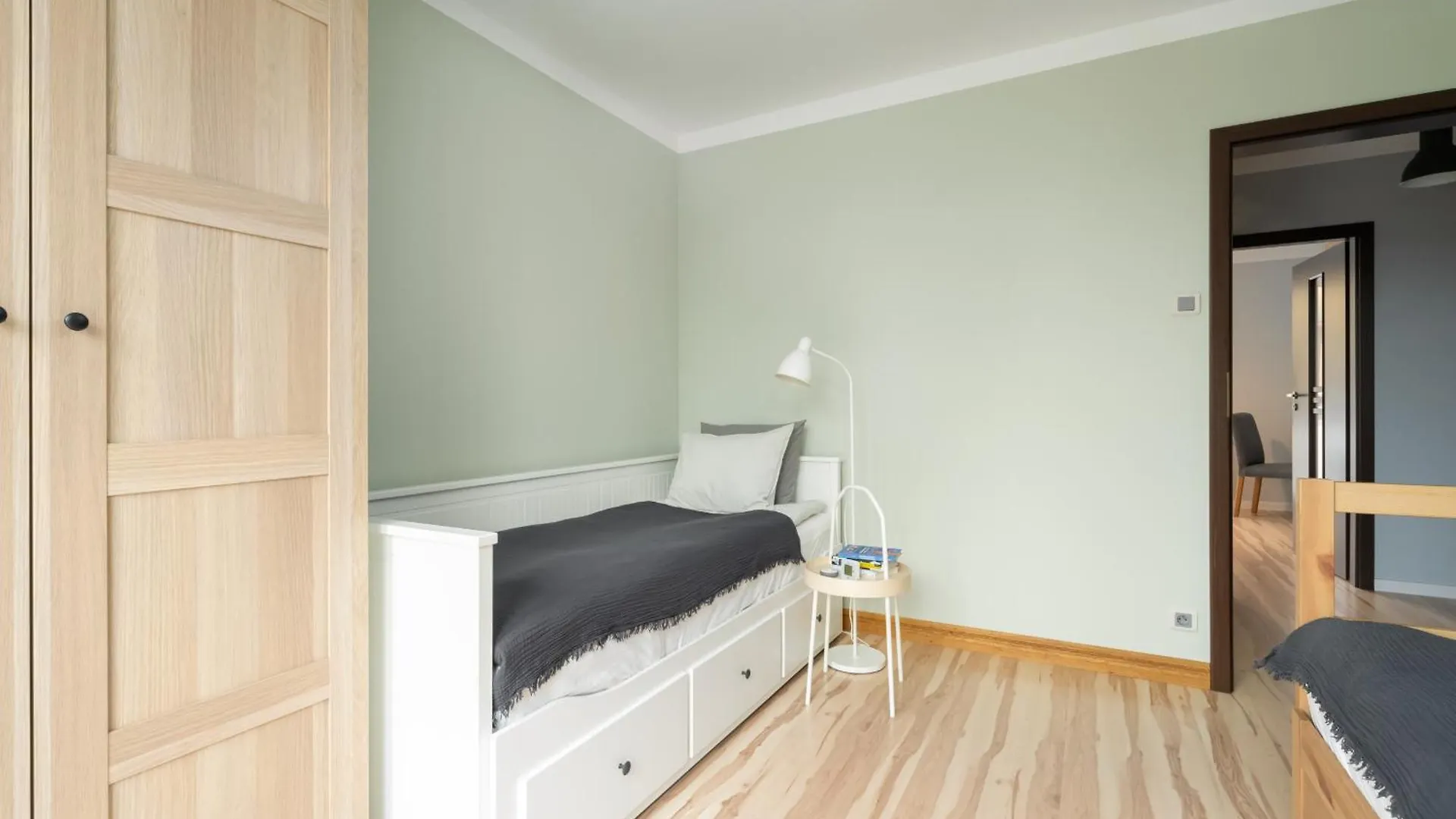 Dom Sianowska 130 M2, Parking & 3 Balkony Poznan By Noclegi Renters شقة