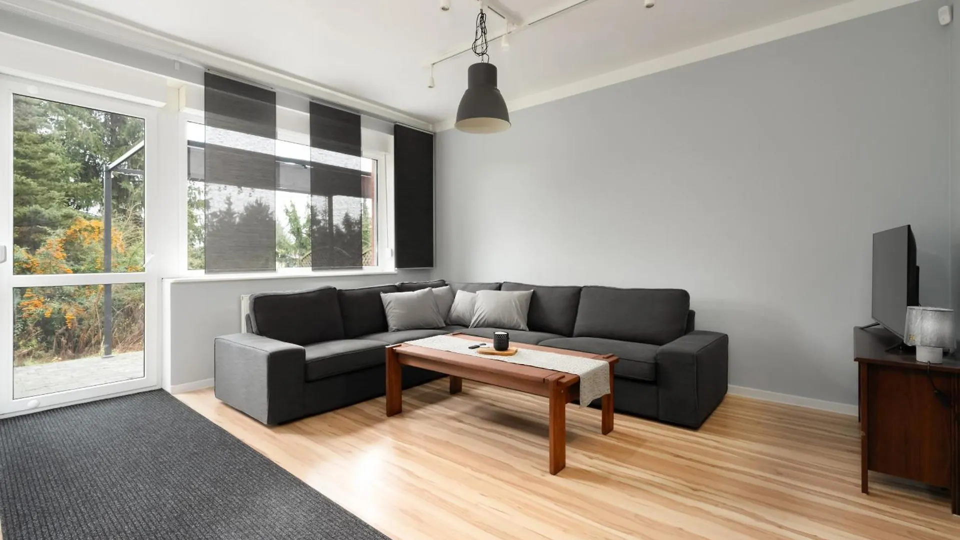 Dom Sianowska 130 M2, Parking & 3 Balkony Poznan By Noclegi Renters 0*,  بولندا
